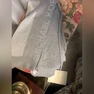 Beautiful scarf wore twice silver with gem stones Michael Kor